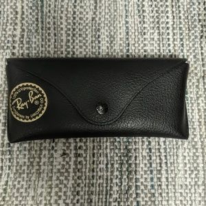 Ray-Ban Case